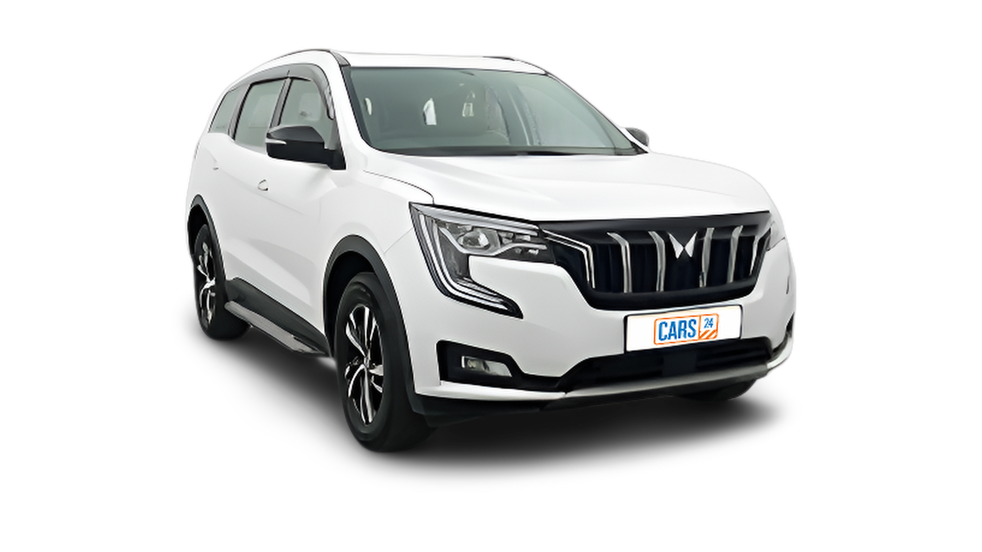Mahindra XUV700-img